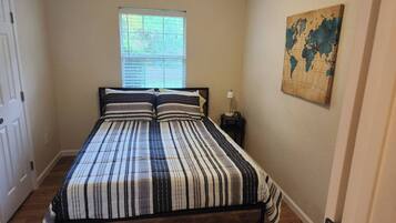 3 bedrooms, iron/ironing board, free WiFi, bed sheets