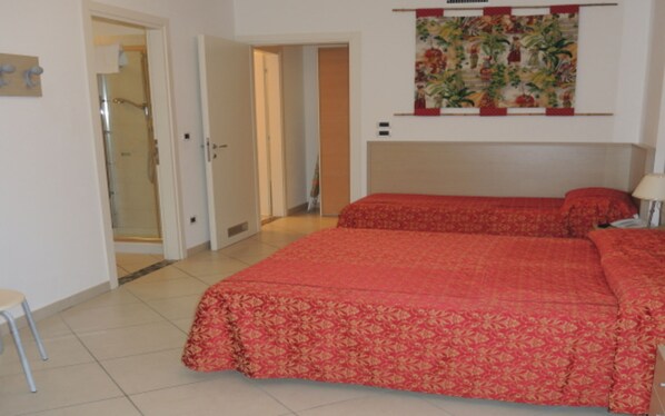 1 soveværelse, strygejern/strygebræt, internetforbindelse, sengetøj