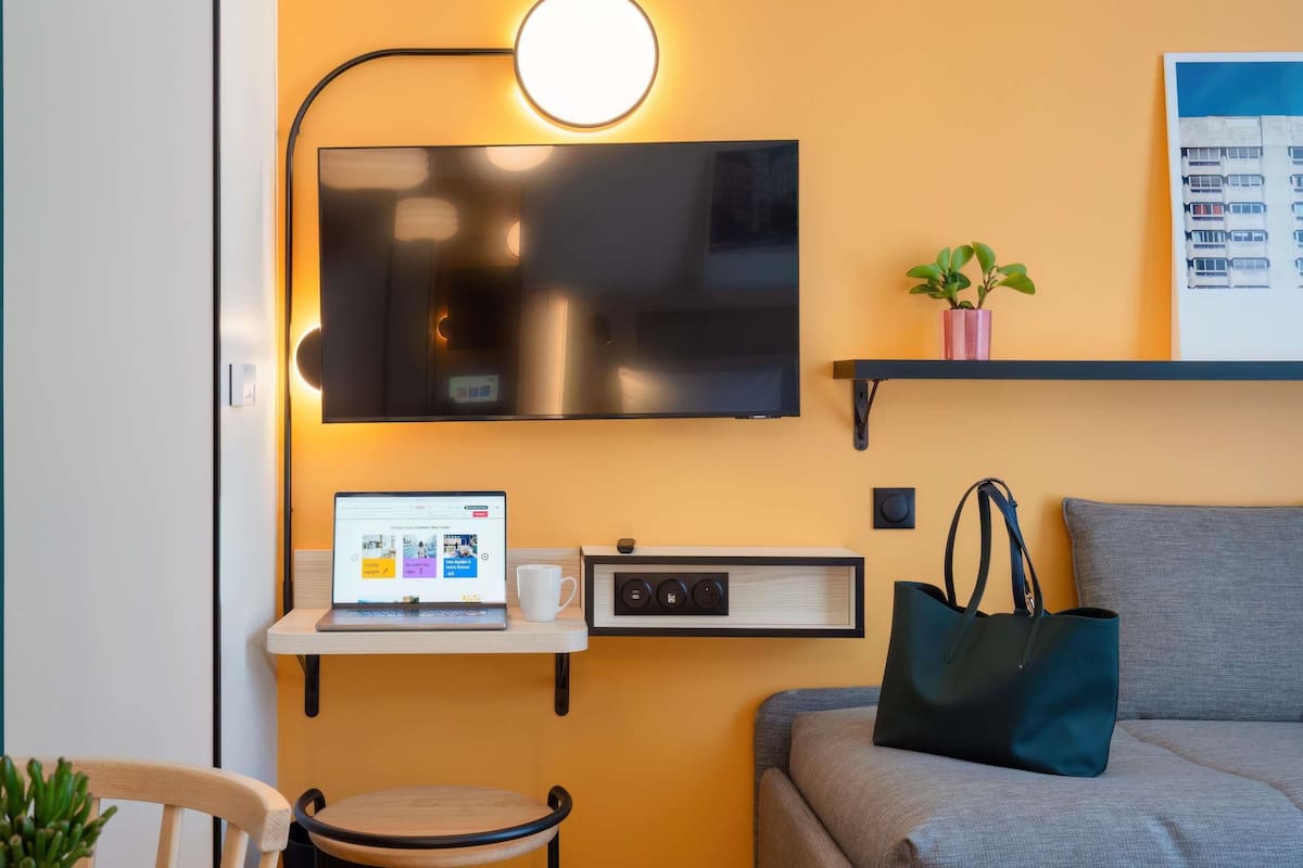 Studio, Multiple Beds | In-room safe, individually furnished, desk, laptop workspace