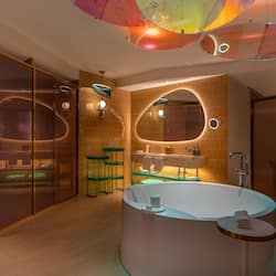 Suite, 1 King Bed, Balcony