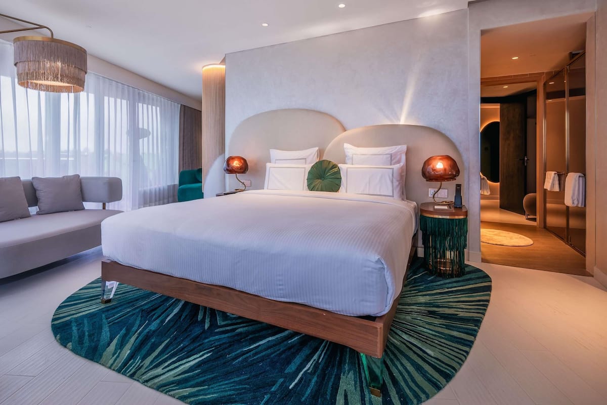 Gem Suite, 1 King Bed, Karura Forest View