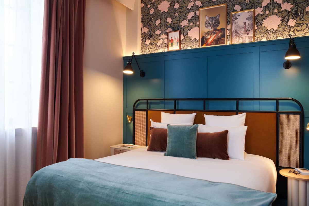 Junior Suite, 1 King Bed with Sofa bed (Josephine) | Premium bedding, pillowtop beds, in-room safe, desk