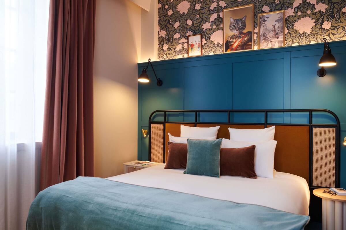 Junior Suite, 1 King Bed with Sofa bed (Josephine) | Premium bedding, pillowtop beds, in-room safe, desk