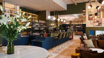 Bar (en la propiedad)