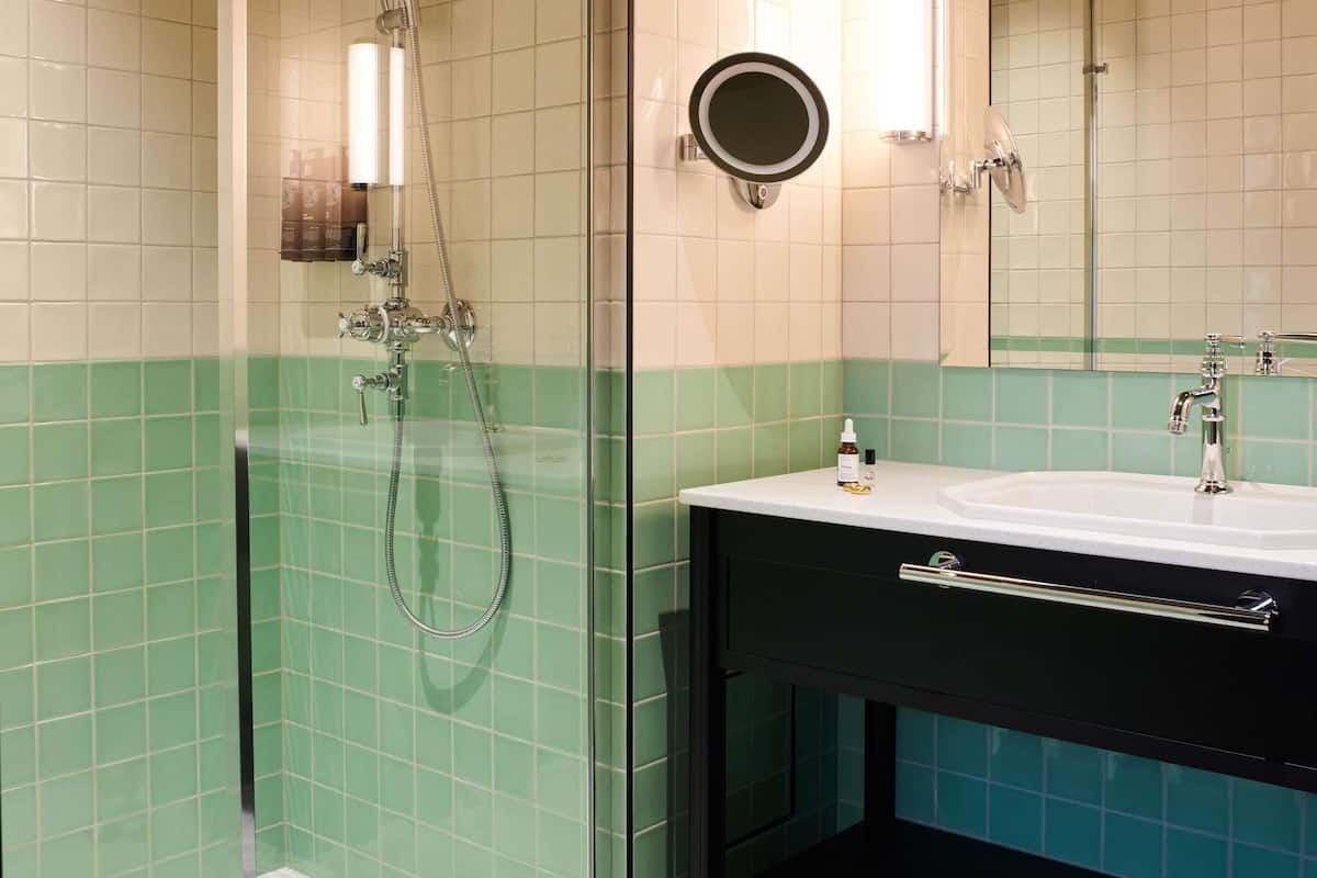 Superior Room, 1 King Bed | Premium bedding, pillowtop beds, in-room safe, individually decorated