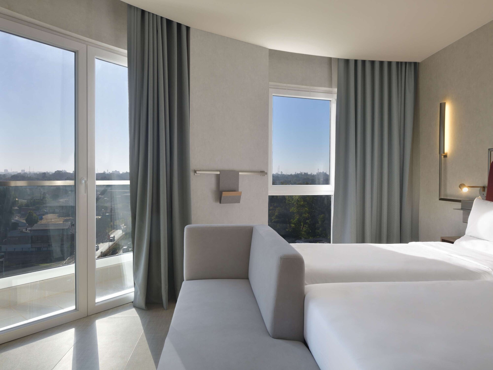 4 Star Hotels