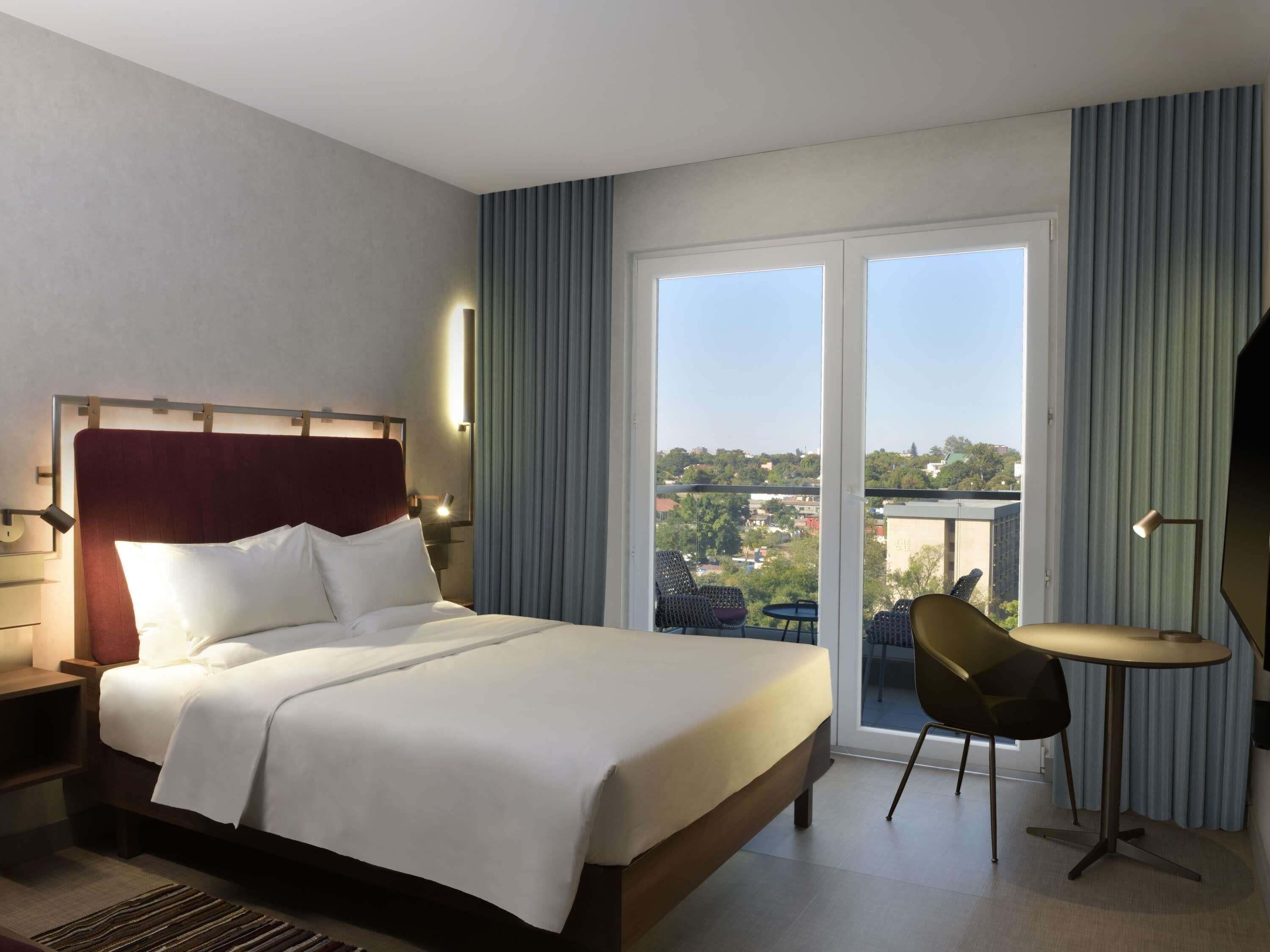 Standard Room, 1 Double Bed, Accessible, Sea View | Hypo-allergenic bedding, minibar, in-room safe, desk