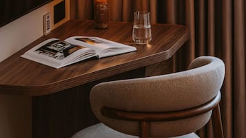 In-room safe, desk, laptop workspace, free WiFi