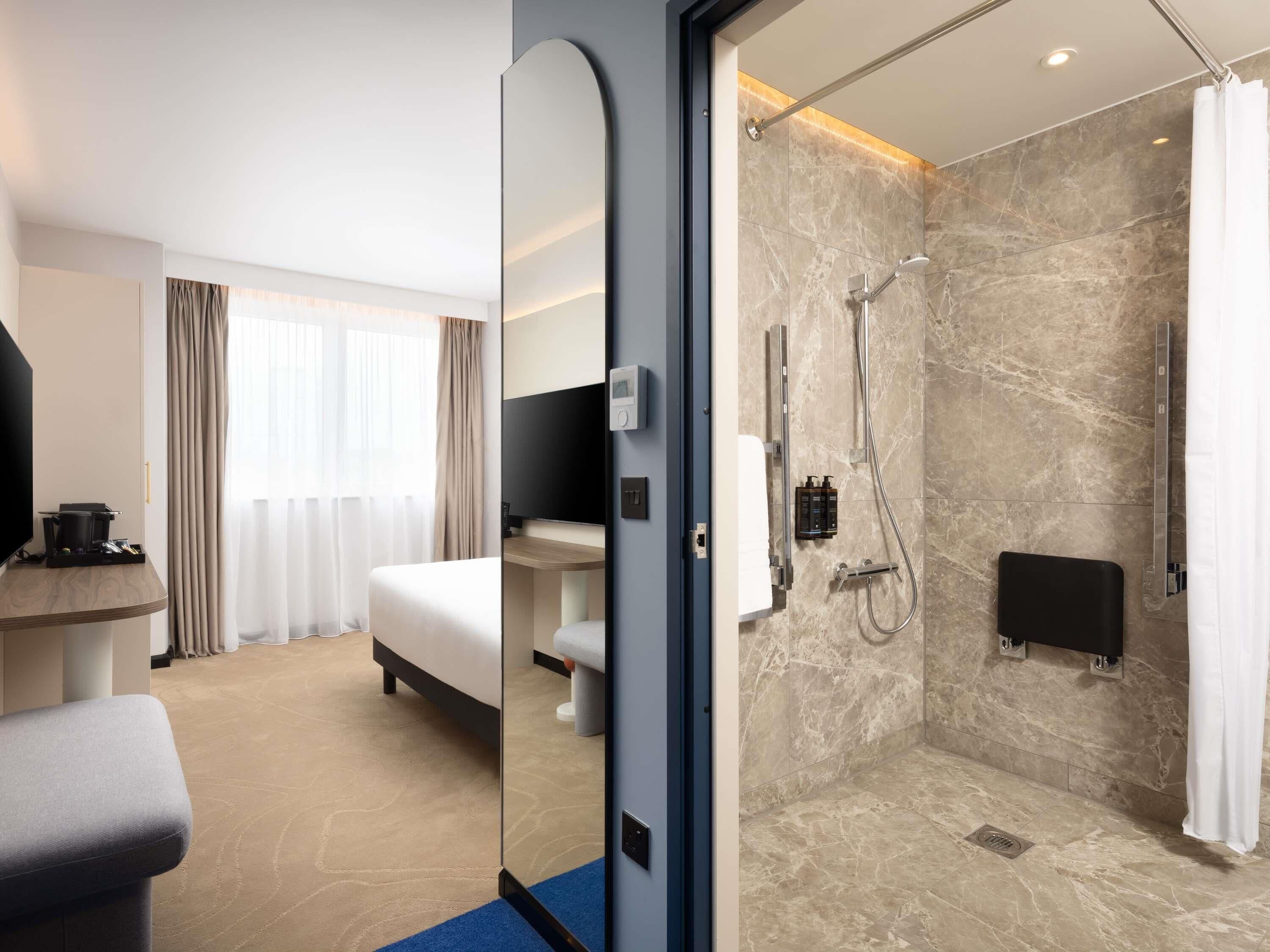 Chambre Standard, 1 lit double, vue ville (Accessible)