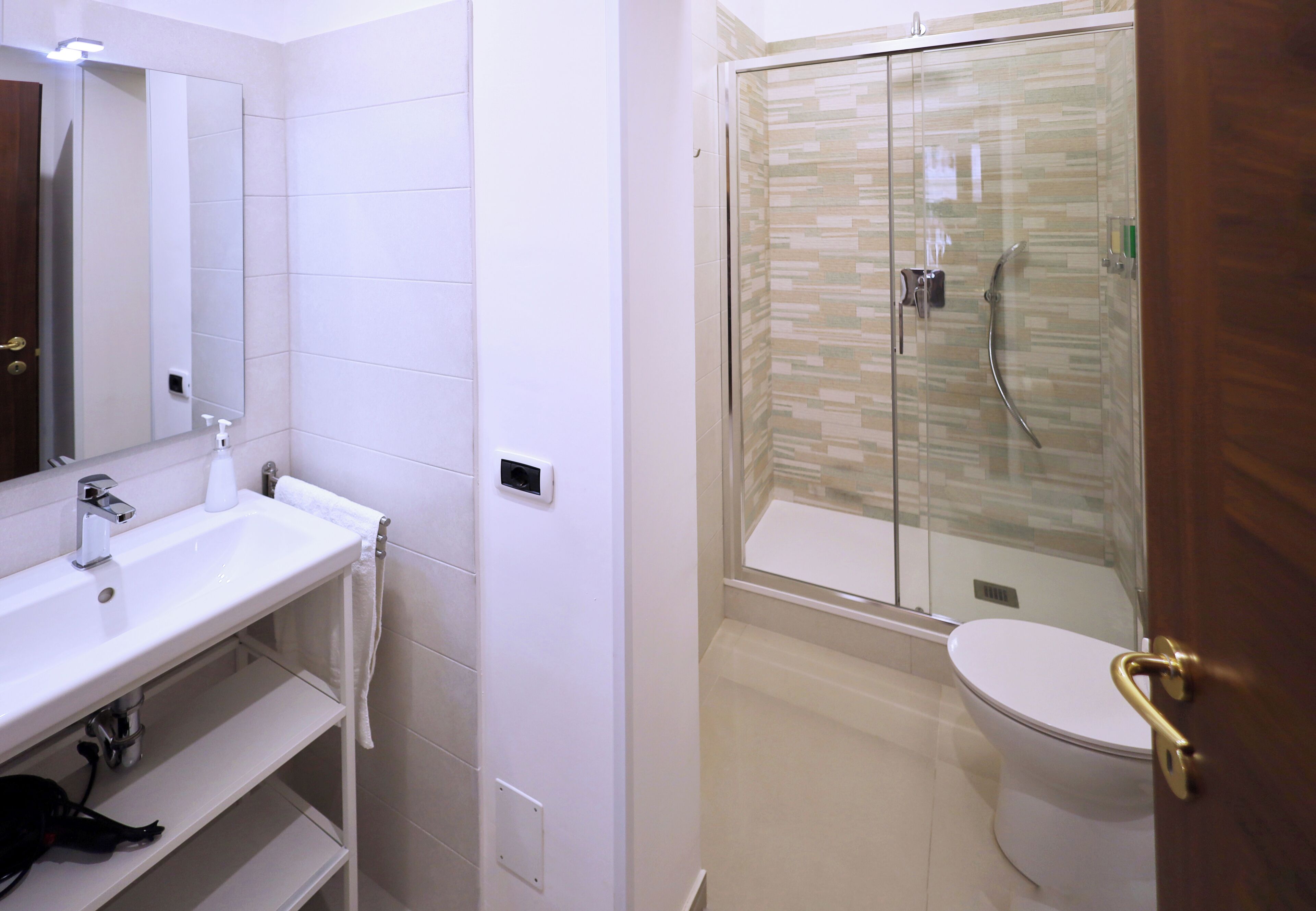 Foto - Cataneasy Rooms