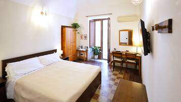 Desk, iron/ironing board, free WiFi, bed sheets