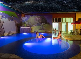 2 piscinas al aire libre