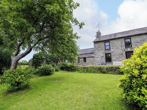 Cottage | Property grounds - Pant (Llandysul)