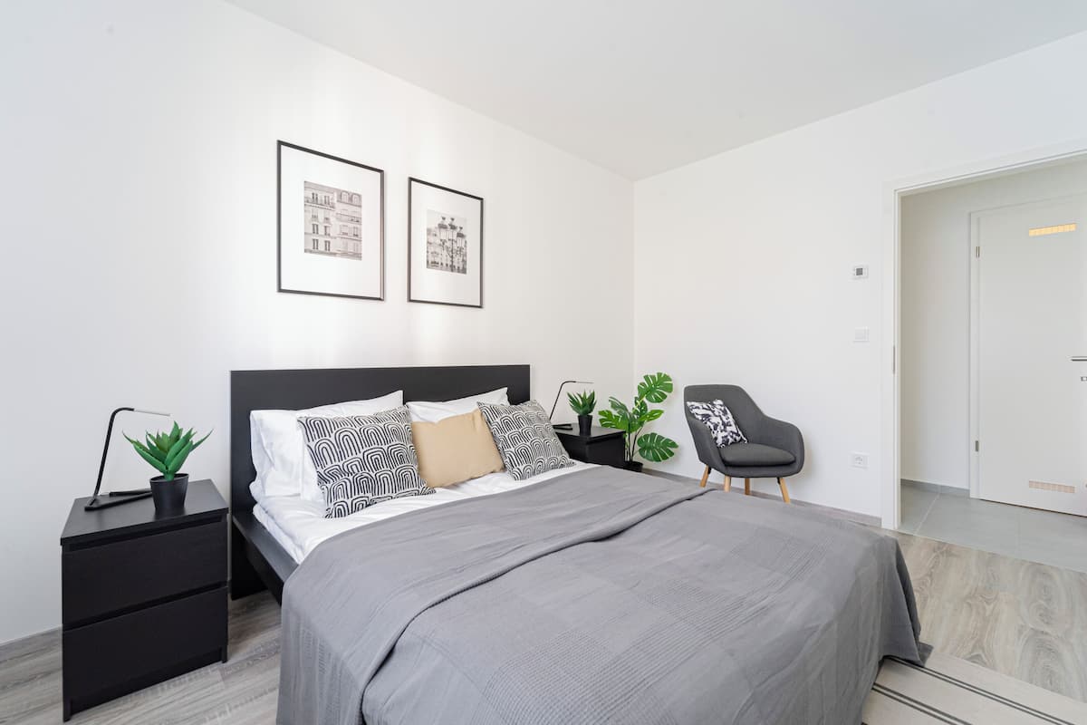 Deluxe Two Bedroom Apartment