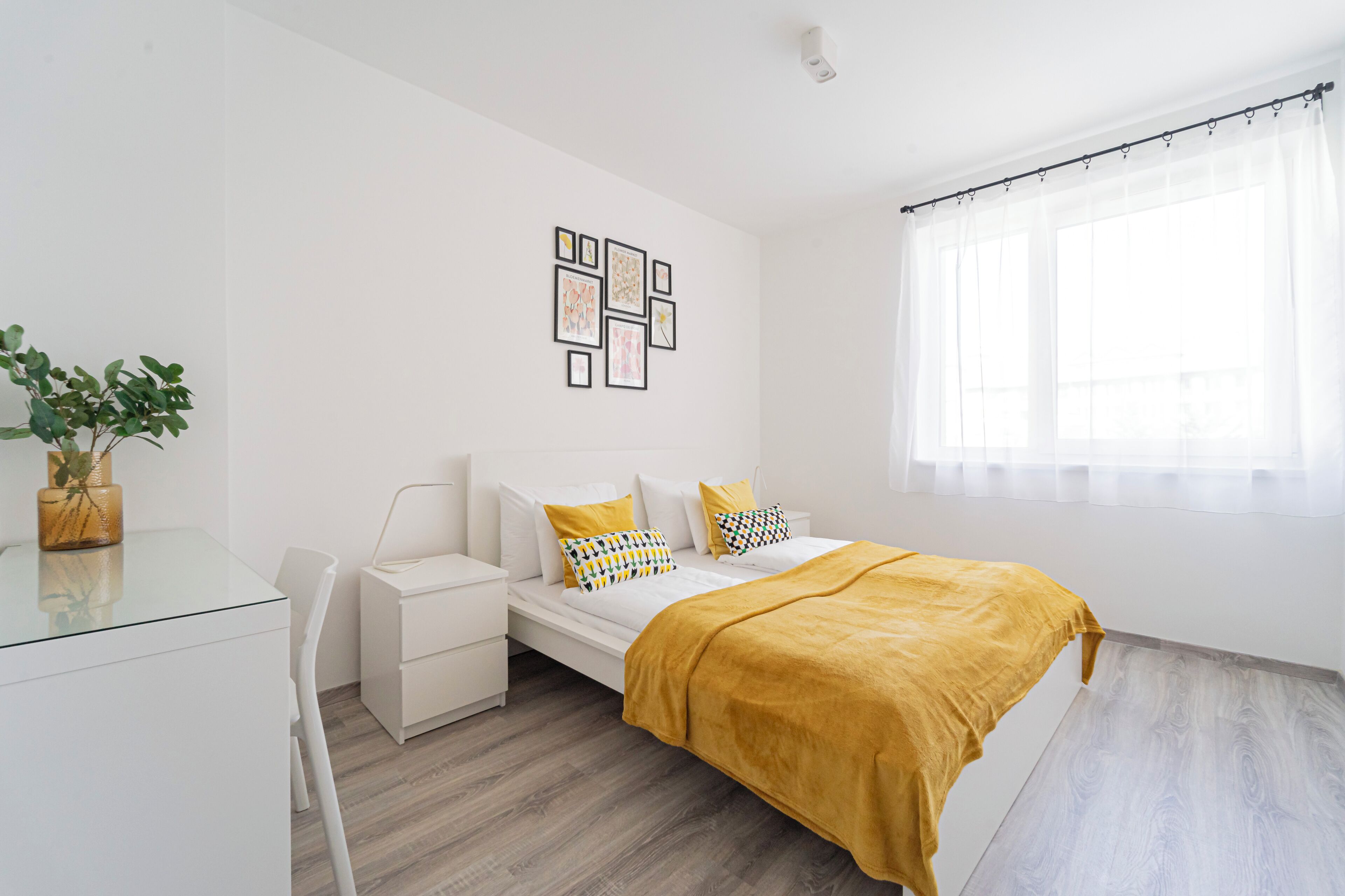 Deluxe Two Bedroom Apartment
