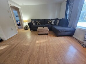 Living area - Charming 2-bedroom house in tranquil New Gloucester with WiFi, AC (New Gloucester)