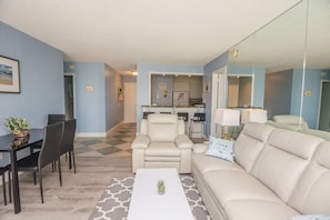 TV - Oceanfront Building With Great Ocean and Bay Views (Ocean City)