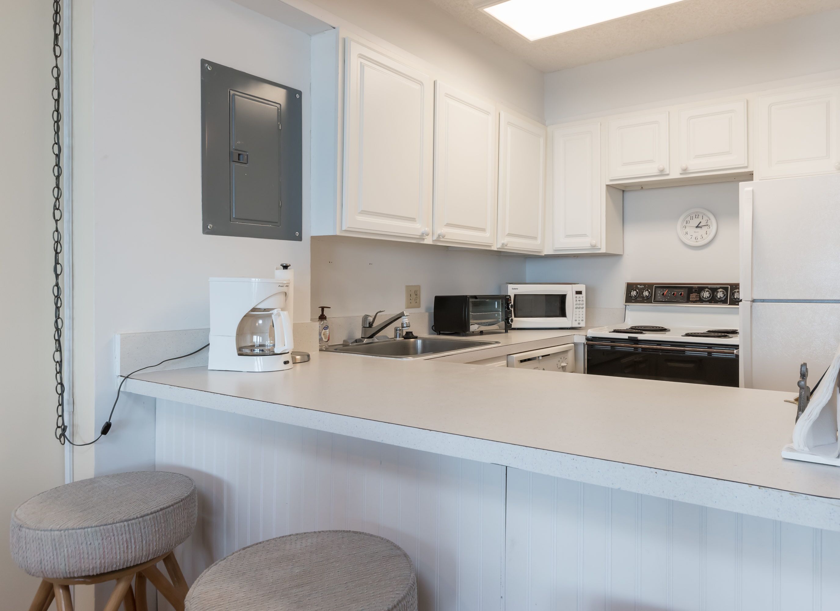 Frigorifero, microonde, tostapane, pentole/stoviglie/utensili