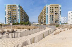 Exterior - Direct Oceanfront Condo with Ocean and Bay Views (Ocean City)
