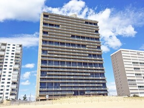 Exterior - 2 Bedroom, 2 Bath Oceanfront Townhouse (Ocean City)