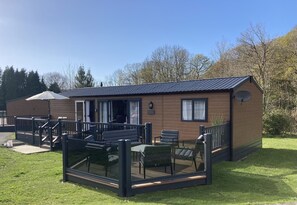 Exterior - 43 The Deri (New Quay)