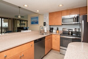 Fridge, microwave, oven, stovetop - Beautiful Two Bedroom Plus Den (Ocean City)