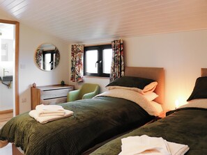 2 quartos, Wi-Fi de cortesia, roupa de cama