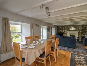 Dining - Tegfan (Newport)
