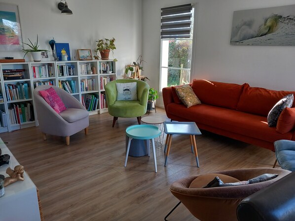 TV, table tennis, books