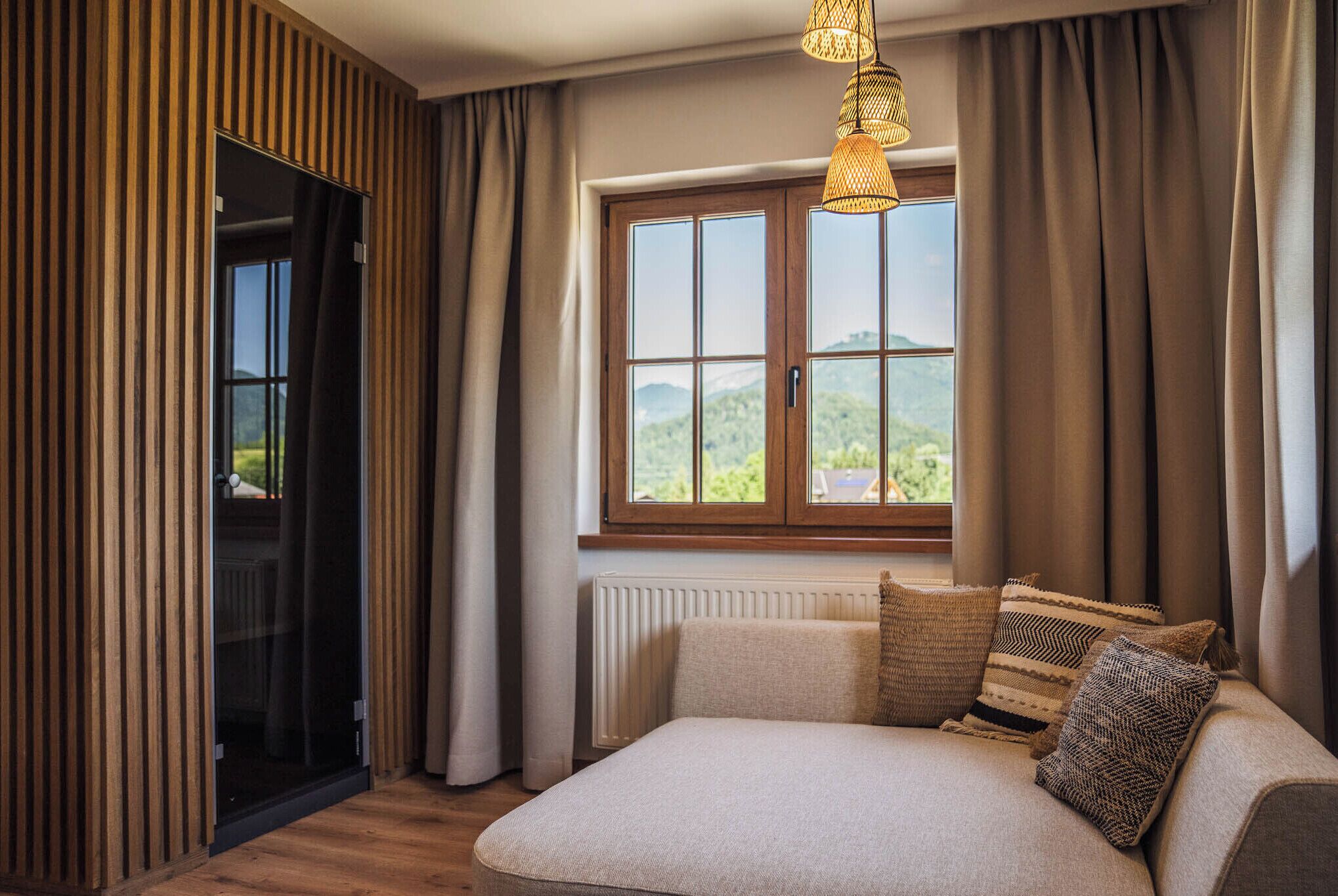 Exclusieve kamer | Een kluis op de kamer, individueel gedecoreerd, individueel gemeubileerd