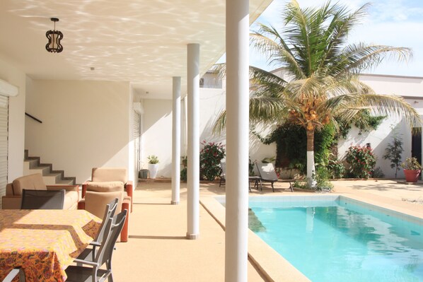 Comfort Villa | Terrace/patio - Amour Sénégal (Ngaparou)