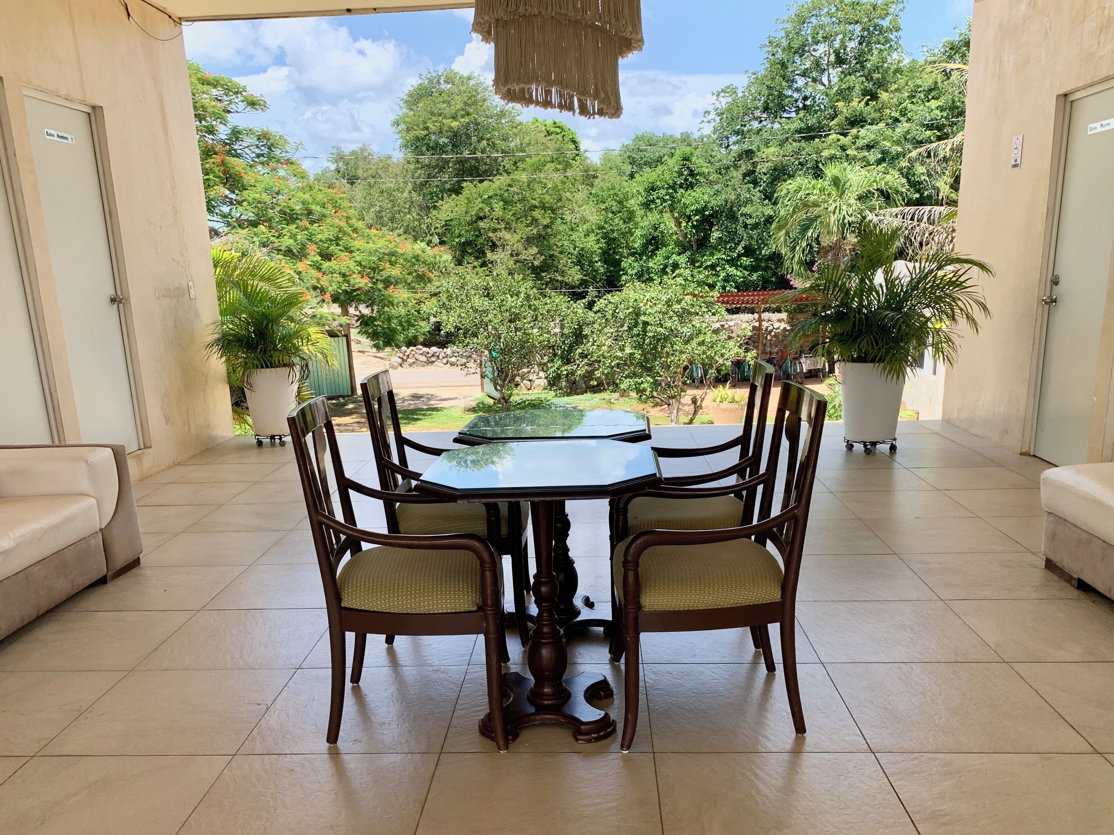 Smart TV de 43 pulgadas con canales por cable 