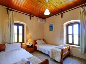 2 slaapkamers, een strijkplank/strijkijzer, wifi, beddengoed