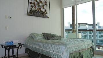 2 chambres, Wi-Fi gratuit, draps fournis