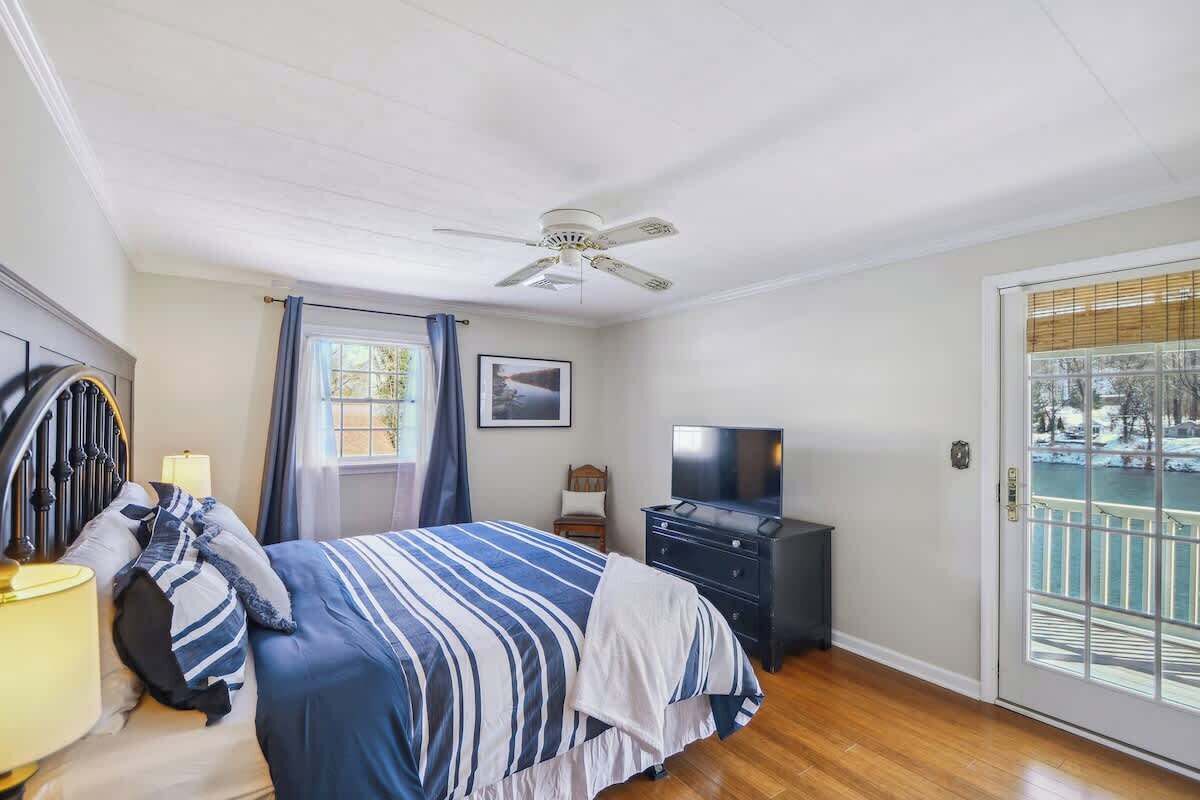 3 chambres, fer et planche à repasser, Wi-Fi gratuit, draps fournis