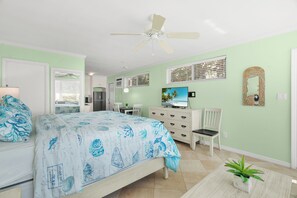 Bügeleisen/Bügelbrett, kostenloses WLAN, Bettwäsche