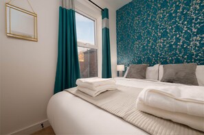 House | 3 bedrooms, iron/ironing board, free WiFi, bed sheets