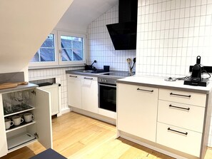 Fridge, oven, dishwasher, coffee/tea maker - Ferienwohnung Im Städtle (Gengenbach)