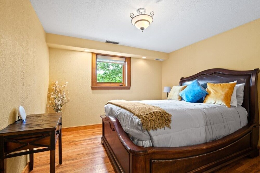 Brookview Place 4 BR Home Near Mount Rushmore Sleeps 8 Pennington