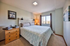 4 bedrooms, free WiFi, bed sheets