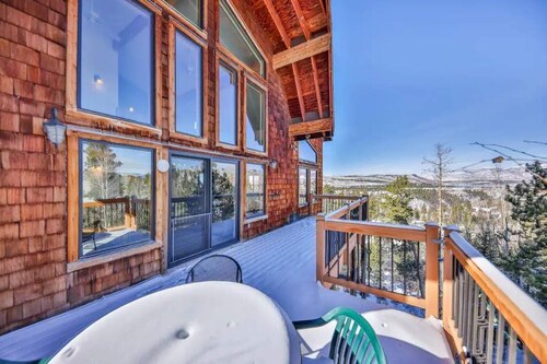 Summer Escape on Lake Granby 4BR Retreat, near Grand Lake, RMNP & Hot Springs