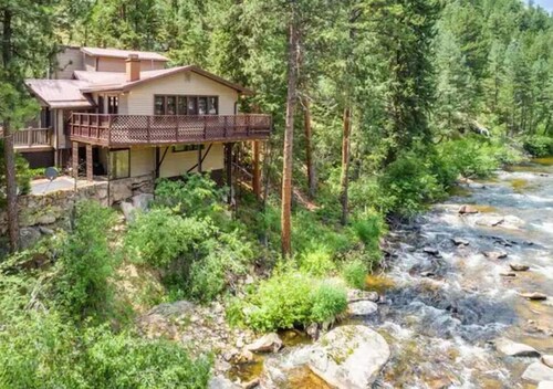 Colorado Riverfront Cabin Near RMNP Perfect for Fall Getaways, Fly Fishing