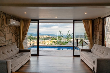Premier Cabin | Terrace/patio