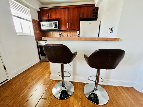 Private kitchen - Cozy Coral Gables Apartment. (Coral Gables)