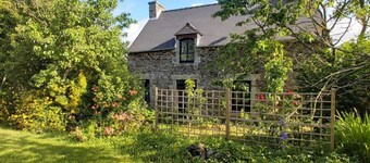 Gite Proche Plages: St Cast Frehel Refait Neuf Dans Hameau .jard+ Terrasse Calme