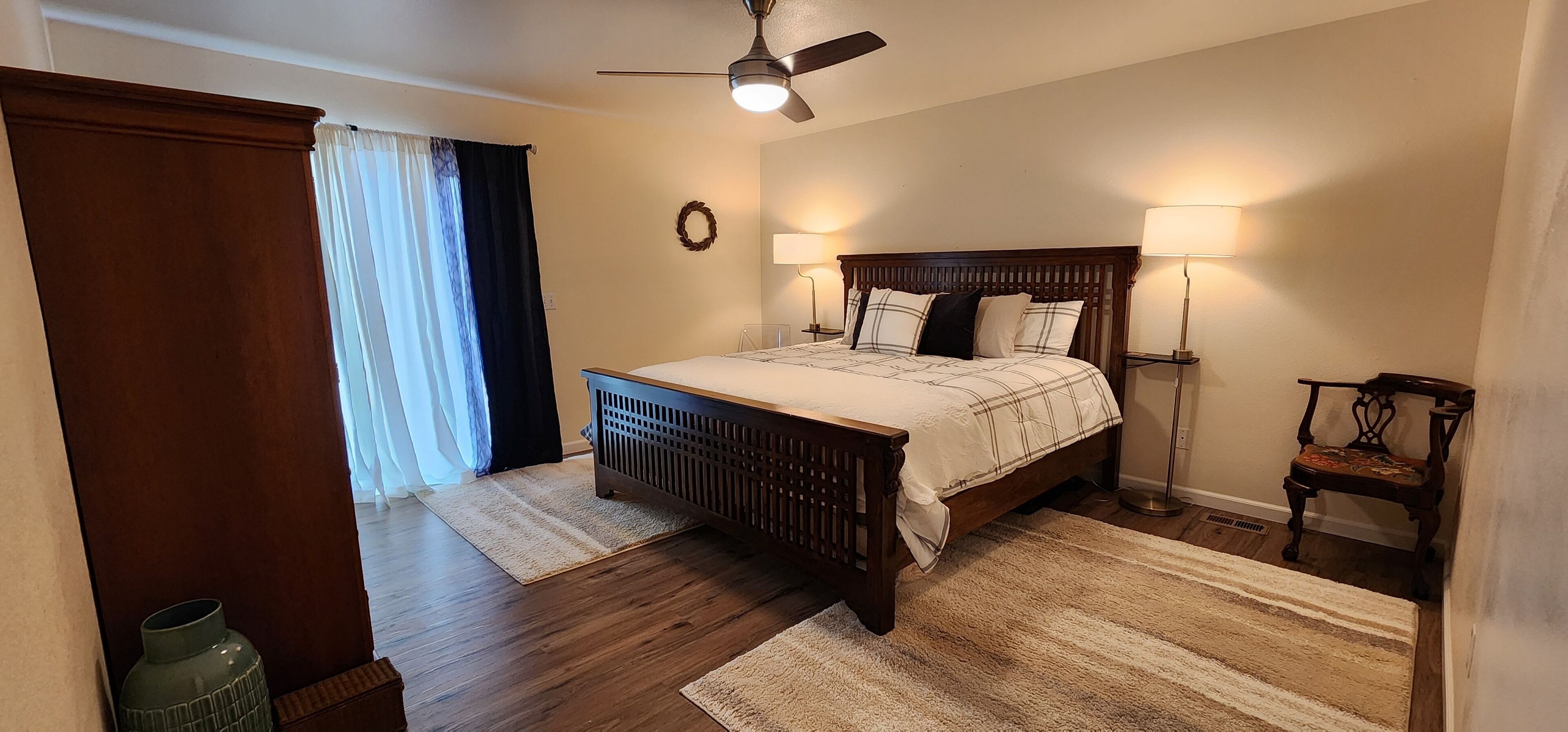 3 bedrooms, WiFi, bed sheets