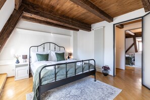 5 chambres, bureau, fer et planche à repasser, Wi-Fi gratuit