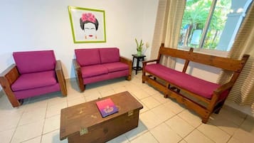 Family Apartment | 2 bedrooms, iron/ironing board, free WiFi
