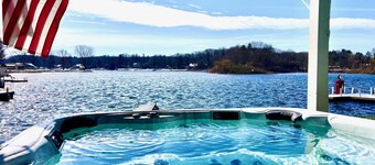 `Party on Pine` Pontoon & HotTub