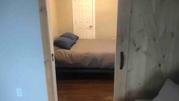 1 habitación, wifi y ropa de cama